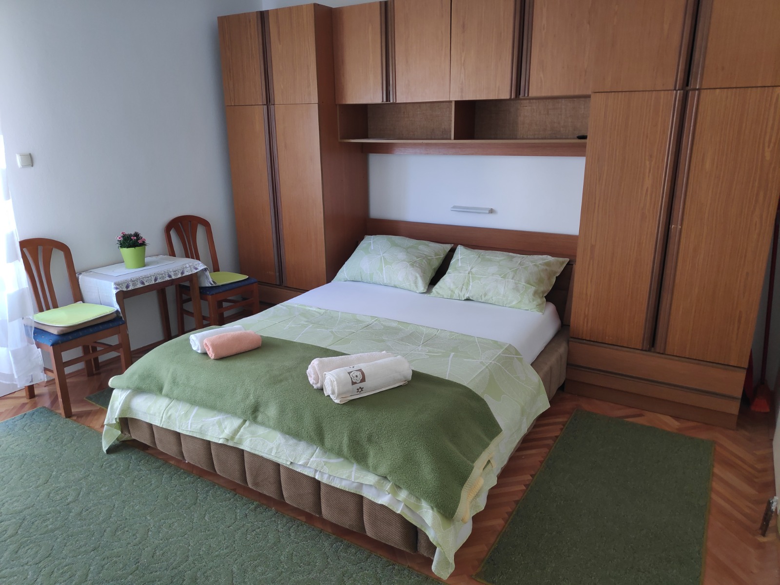 DOUBLE ROOM